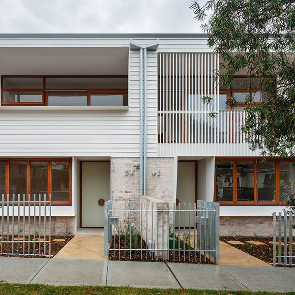 Fraternal Twin Bondi Home by Carter Williamson