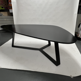 Y Series Pebble Table