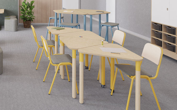 Yakka (Work) Junior Small Seated Desk - Year 3-4